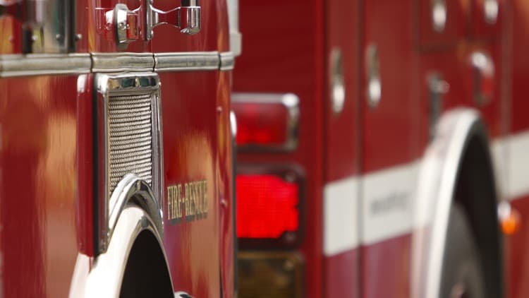 Structure fire shuts down section of Chase Avenue in Waterville